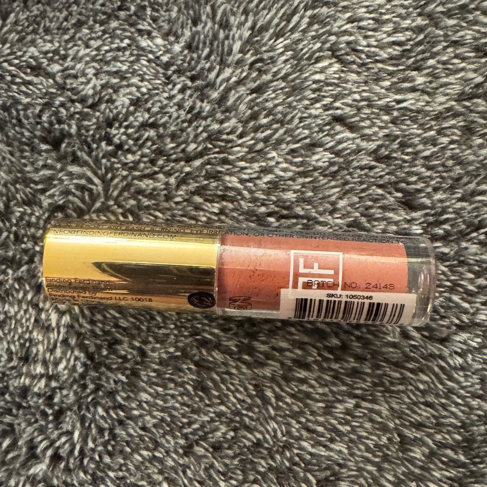 Finding Ferdinand lip gloss